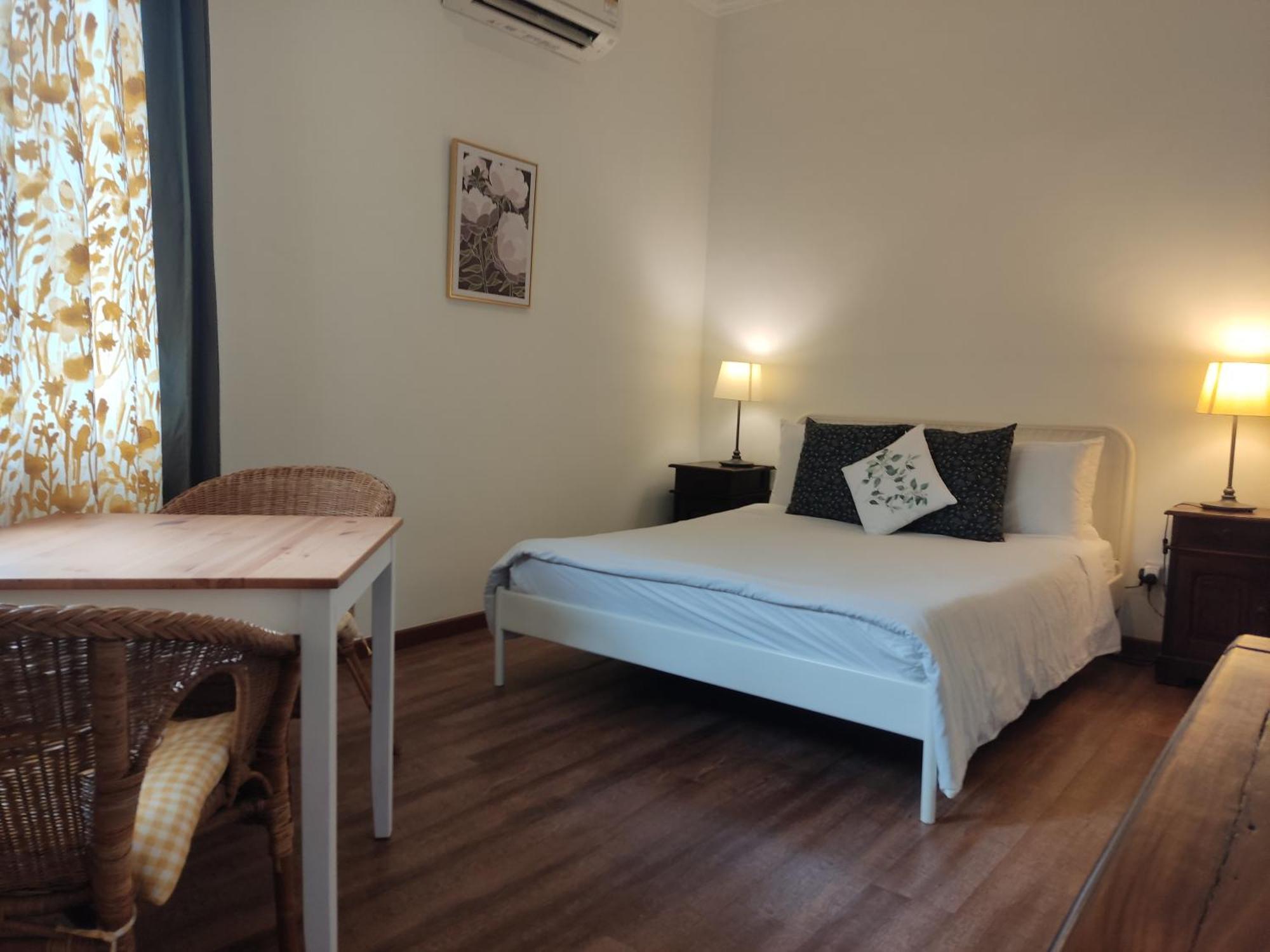 Rumah Putih Near Klia Bed & Breakfast